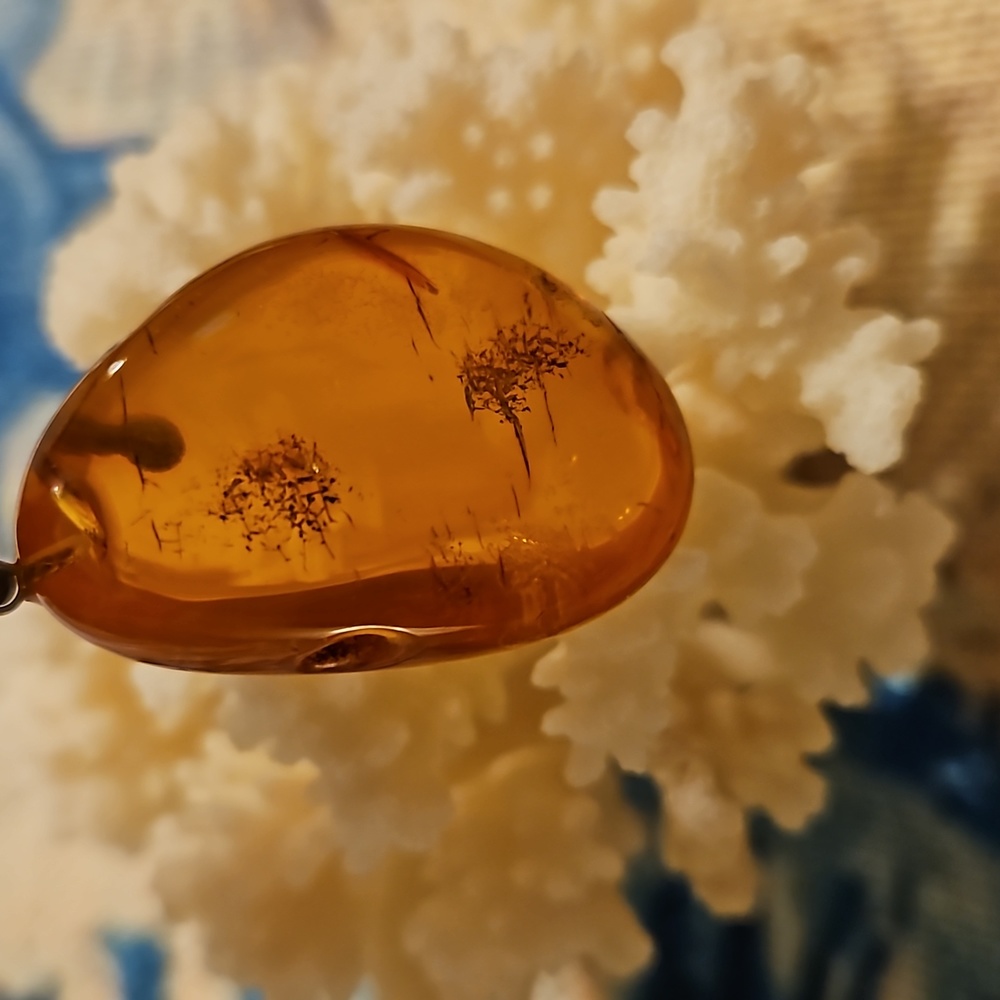 Vintage Baltic Amber Amulet Pendant - Picture 3 of 14